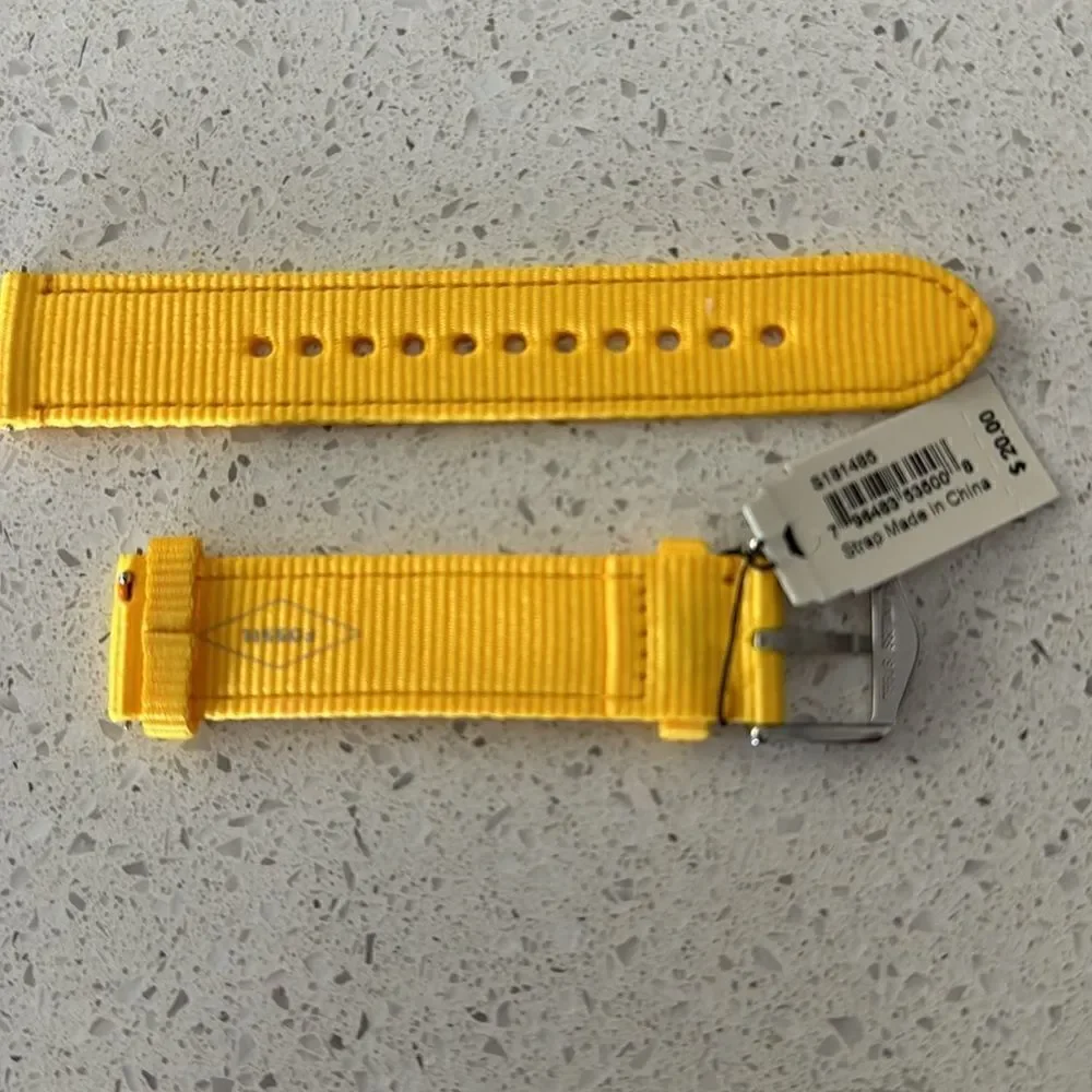 Fossil nwt yellow